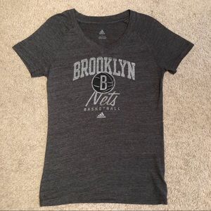 Women’s Adidas Brooklyn nets t shirt nba large